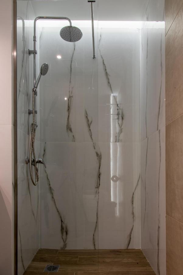 Koios Apartments Атина Екстериор снимка